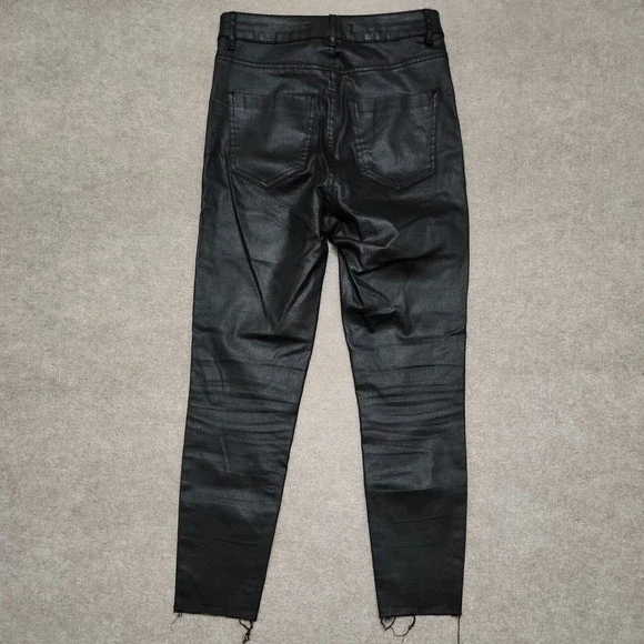 Zara Woman Slim Fit Coated Cropped Pants Size 6 Black Skinny Raw Hem High Rise - Picture 6 of 7